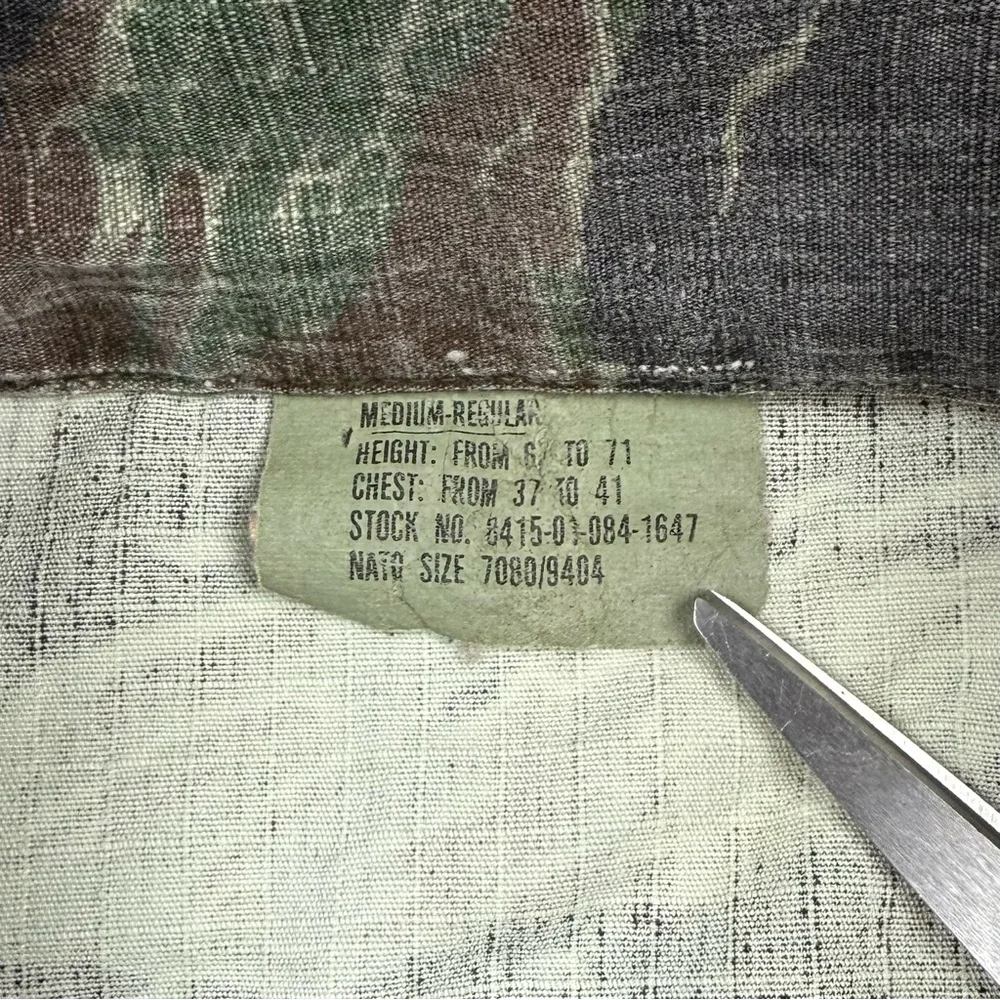 Vtg Tiger Stripe Camo BDU Jacket Sz Medium Military Combat B4